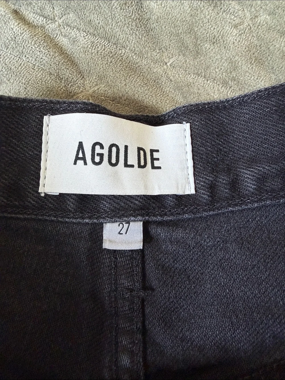 AGOLDE Parker Long Jean Shorts in Phase Black sz 27 4.5